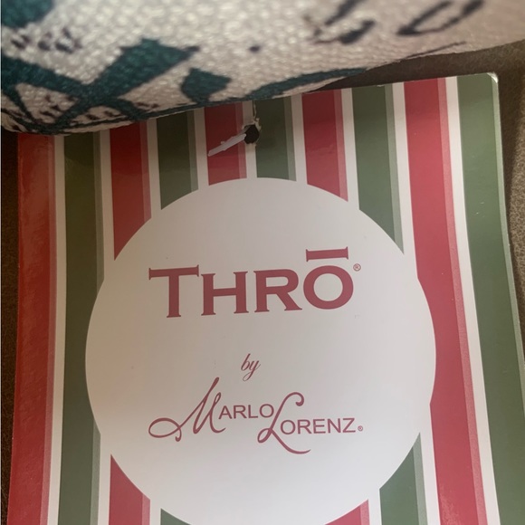 Christmas / Winter Pillow 12 x 20 w Feather Down Insert removable Zippered Cover - Picture 2 of 5